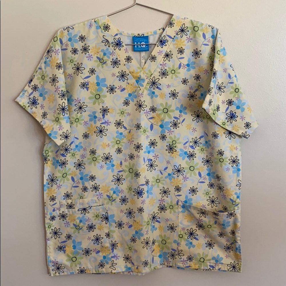 Scrub H.Q. by Cherokee Print Top